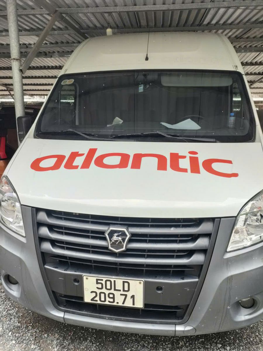 thi cong dan decal xe o to atlantic